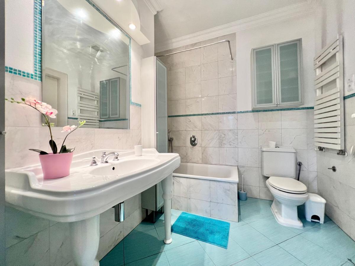 Exclusive Colourful Flat In The City Budapešť Exteriér fotografie